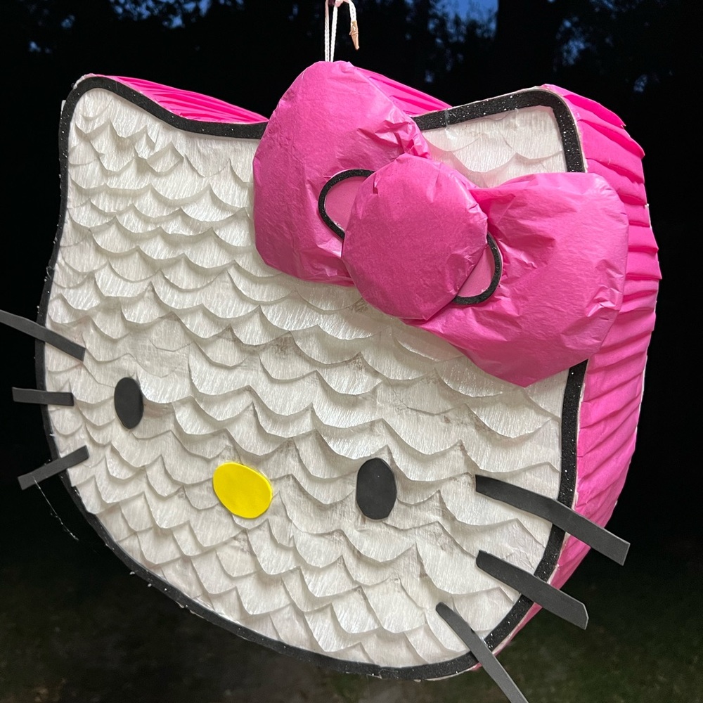 Cute Hello kitty Piñata with Pink Bow